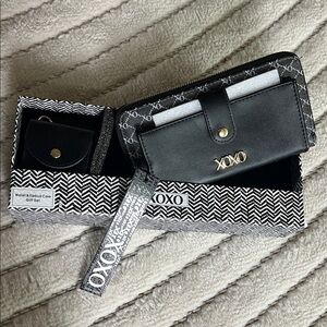 XOXO Black and Gray Wallet Set